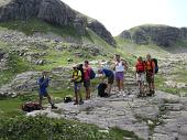 Da Carona al Pizzo del Becco (2507 m.) per via ferrata, con discesa dal Passo di Sardegnana e dai Laghi Gemelli